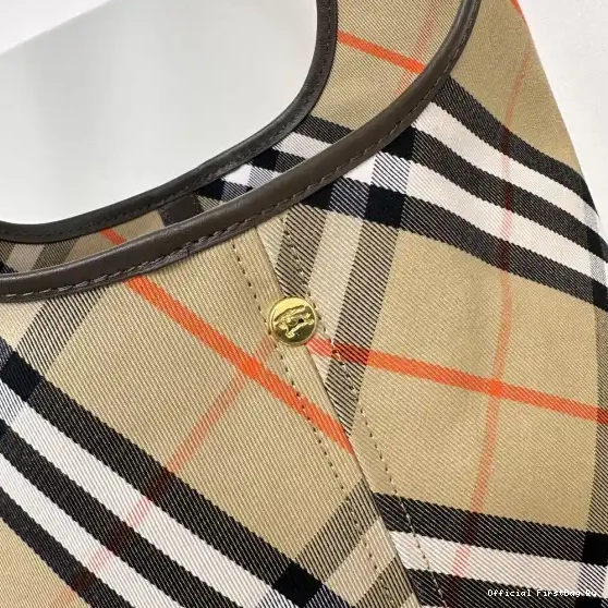Official FirstBag Ru Small Check BURBERRY Shoulder Bag 0611